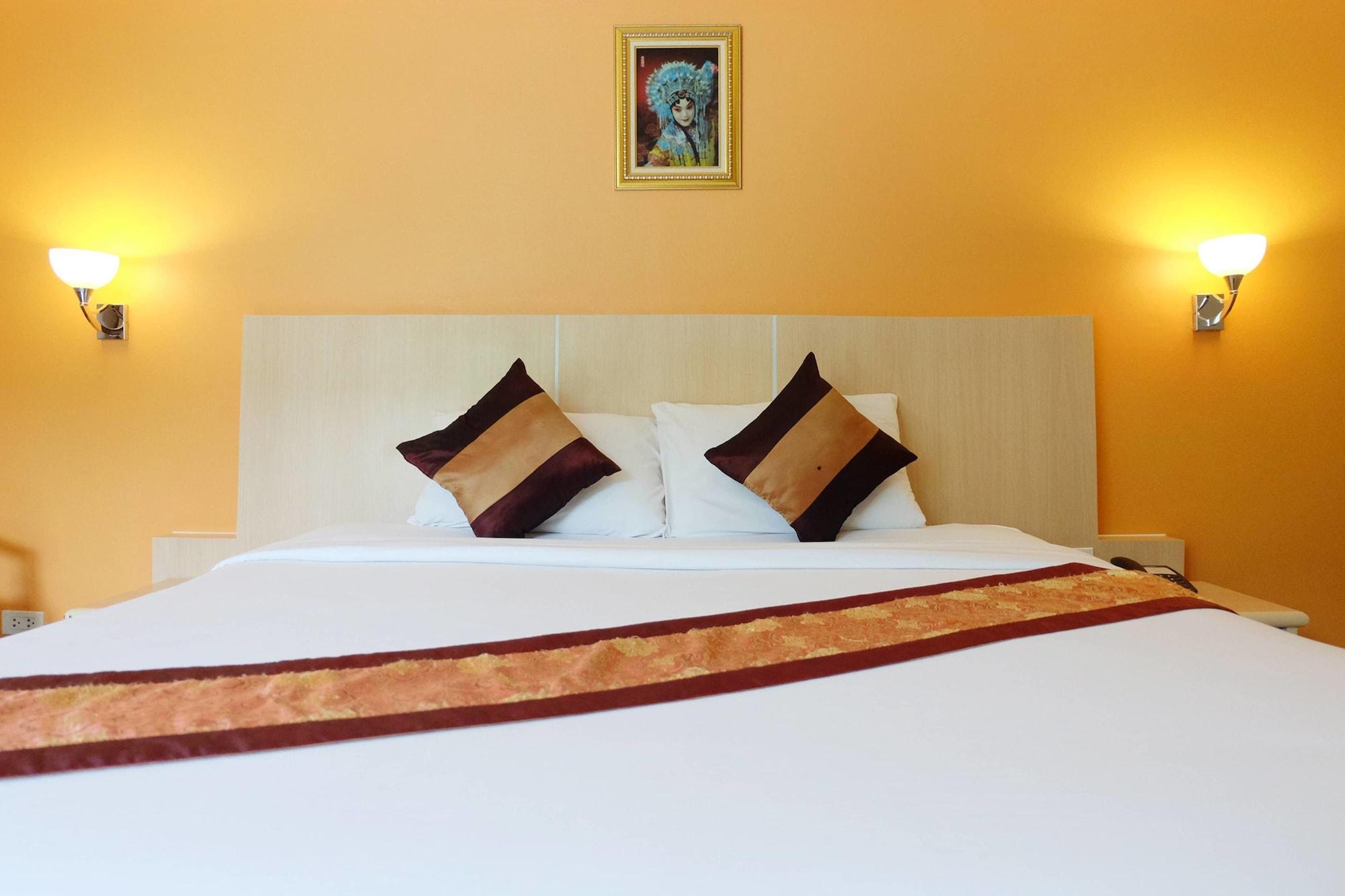 Grand Hill Resort And Spa Nakhon Sawan Εξωτερικό φωτογραφία