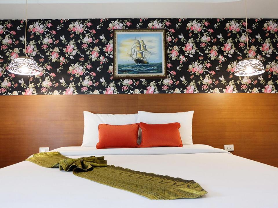 Grand Hill Resort And Spa Nakhon Sawan Εξωτερικό φωτογραφία