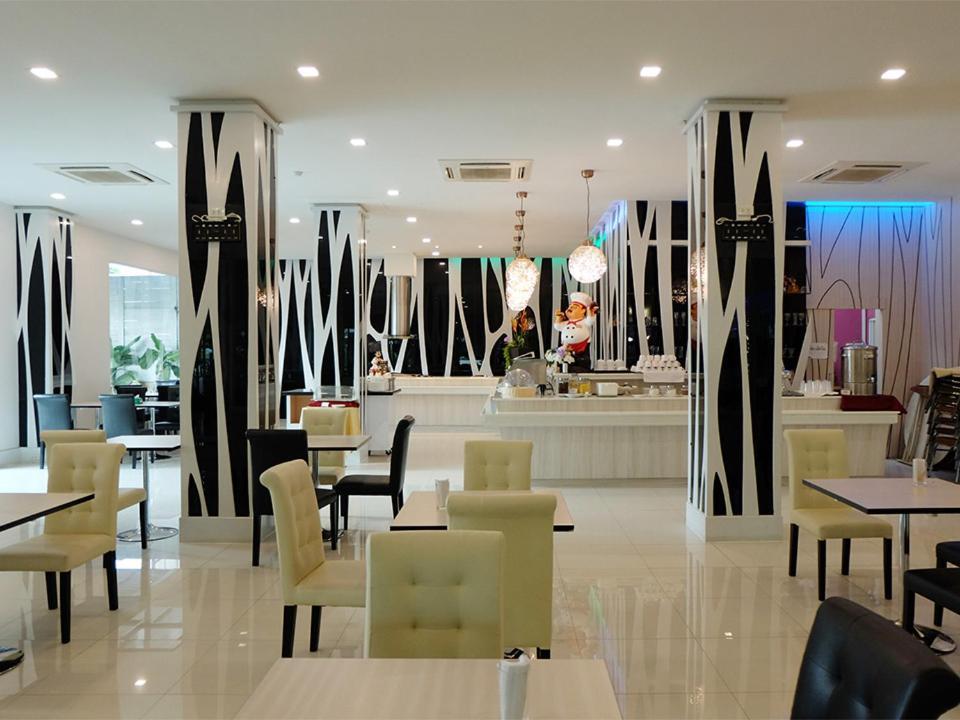Grand Hill Resort And Spa Nakhon Sawan Εξωτερικό φωτογραφία